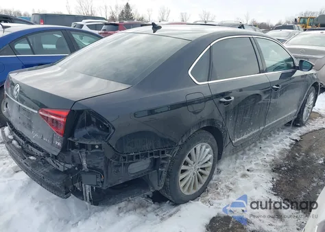 2017 Volkswagen Passat 1.8T Se из США, поврежденный, VIN 1VWBT7A3XHC024282